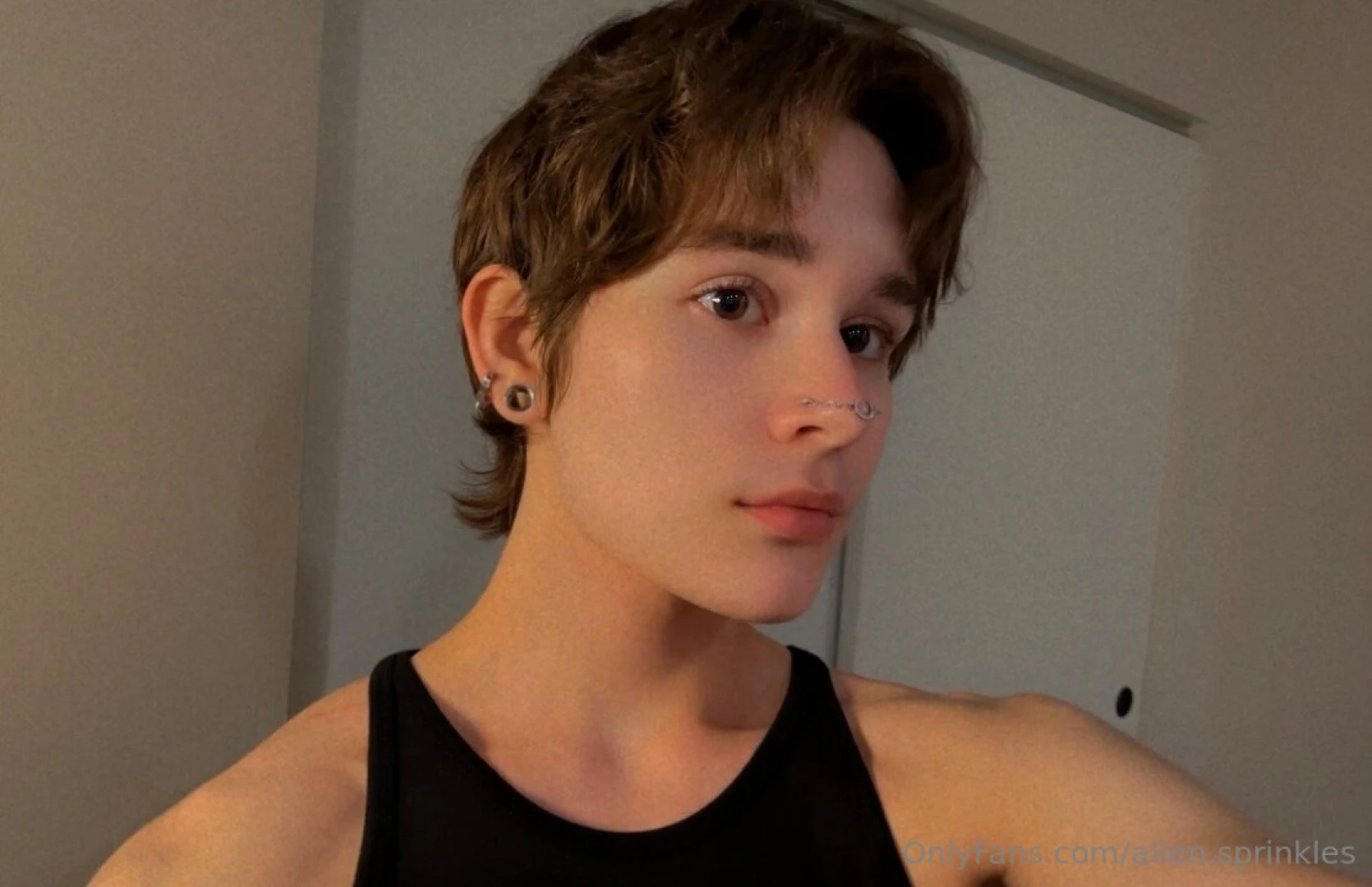 Aight soo i got a haircut but- this dumb bih cut my hair wayyy shorter part 1 