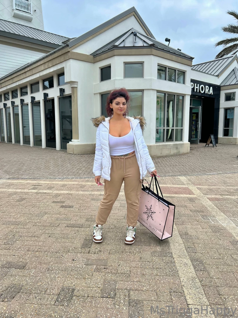 Help me lift these bags 