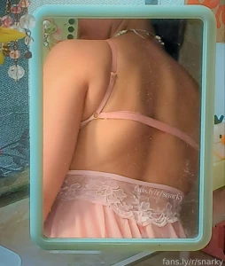 Sunlight moment i tried to take a picture of the back but my mirror part 2