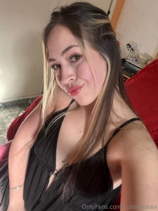 I wanna be the reason you come here every day part 1