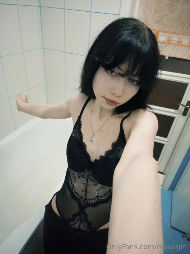 When i get out of the shower my imagination starts playing tricks on part 1 