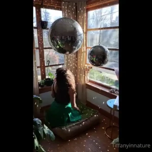 This corner of my friends house is something out of my dreams