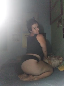 Pics that sweet sweet 23 year old me sent while sexting with someone i part 1