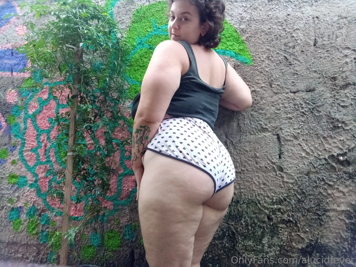 Quick quick photoshot at my old backyard another lucky 