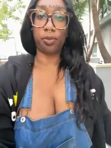 This is not a joke even though i love a good laugh stop reaching out 