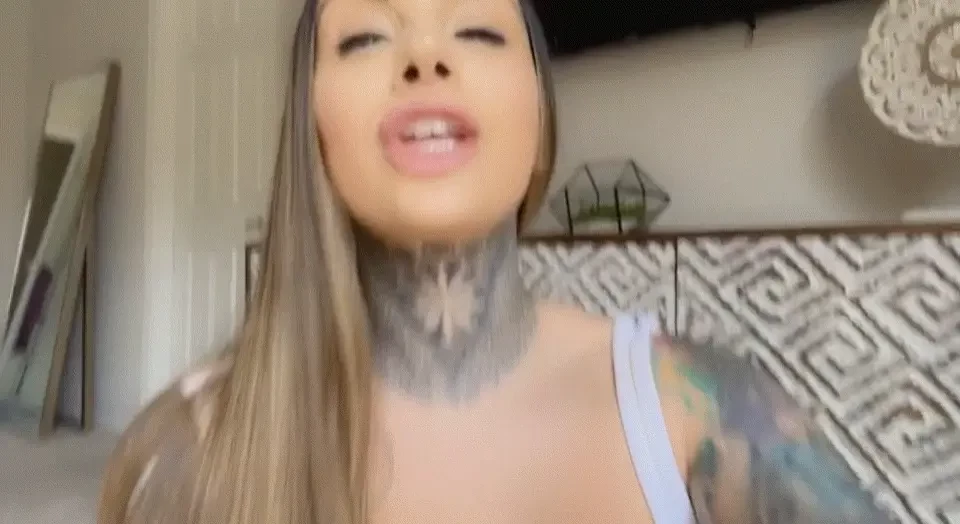 I fkn love u guys gimmie kiss seriously having so much fun here lately 