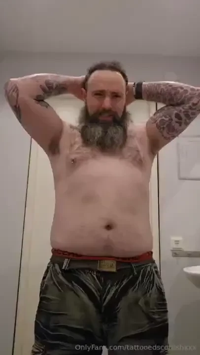 Late night at the gym means you all get an extra special treat 