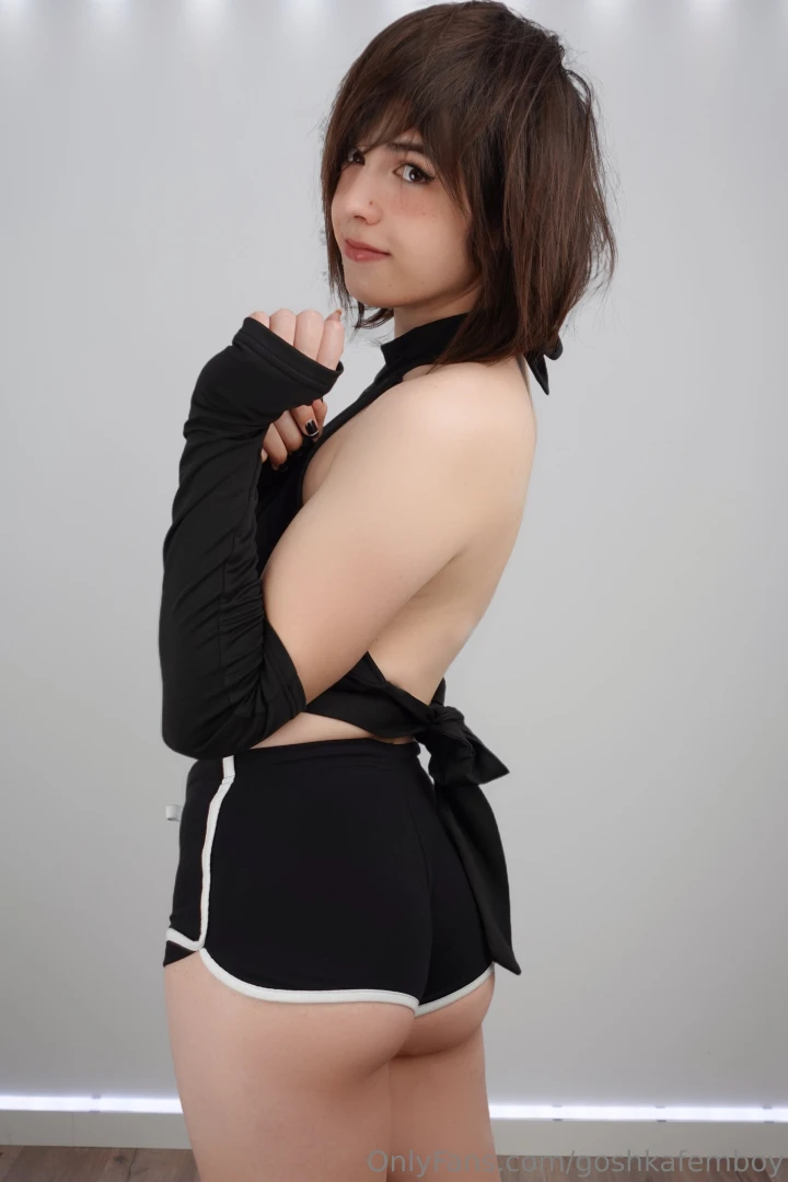 Just more of me including vampire femboy at the end hehe 3 part 3 