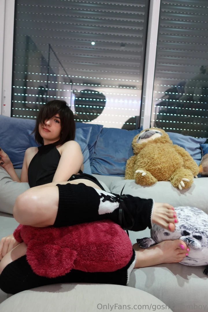 And some new cute pics with my feet 3 i really love this set part 3 