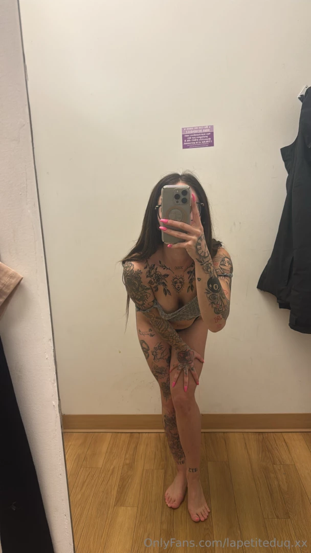 Un p tit tour en salle d essayage part 2 