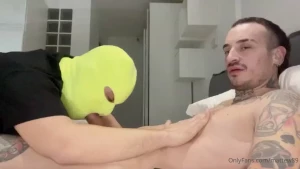 A night in milan with a grindr guy mark_logan_xl pt 1