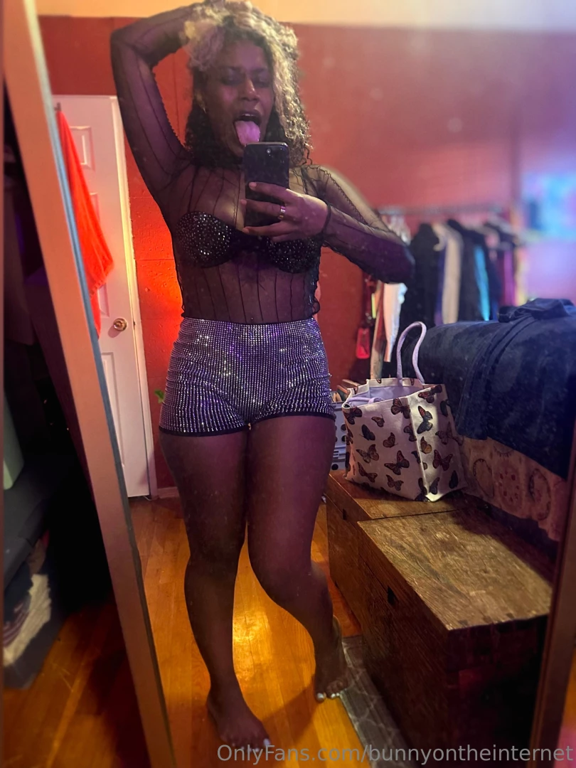 Doing some experimental dress up for a night out - rate my fit 