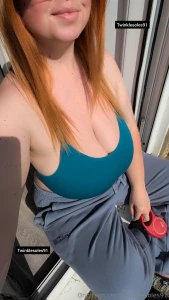 Sun is shining just means the girls have to come out right