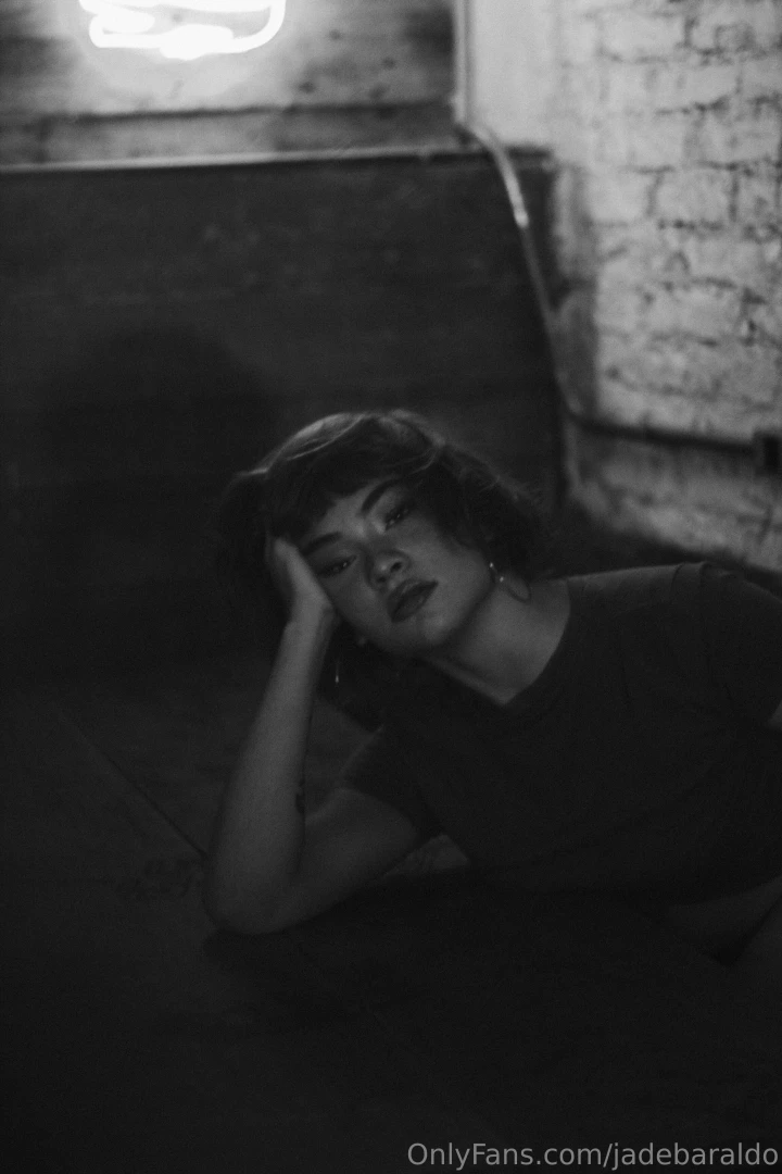 Me d um motivo por favor eu quero me desapaixonar 