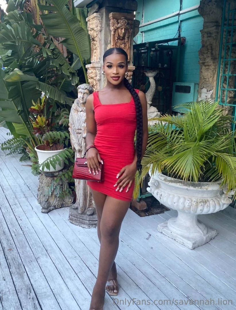 Slaying the dress game one outfit at a time 