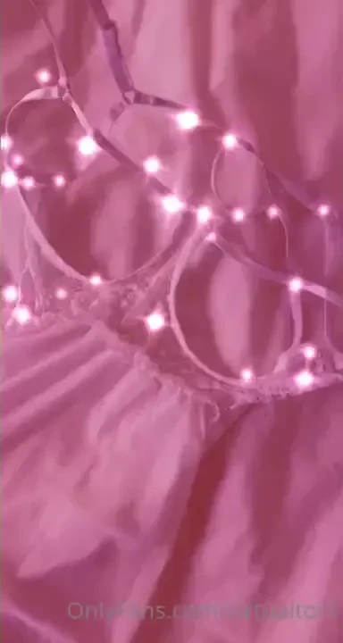 Tip 5 here for this set 19 pics amp 2 videos 