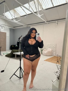 Brunettebaddiie part 25