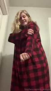 Do you like easy access outfits