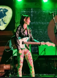 I m soooo lucky girl being able to perform with my beloved guitar