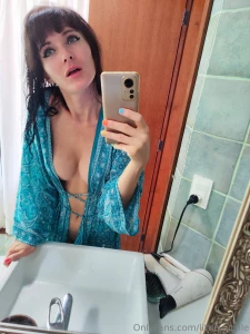 Which want do you like wet me or my pussy you can choose both