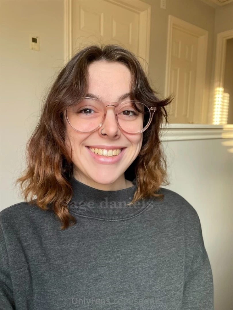 Heyy don t forget to smile today 