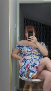 What do you love about mom bods how sexy and smooth they re how they