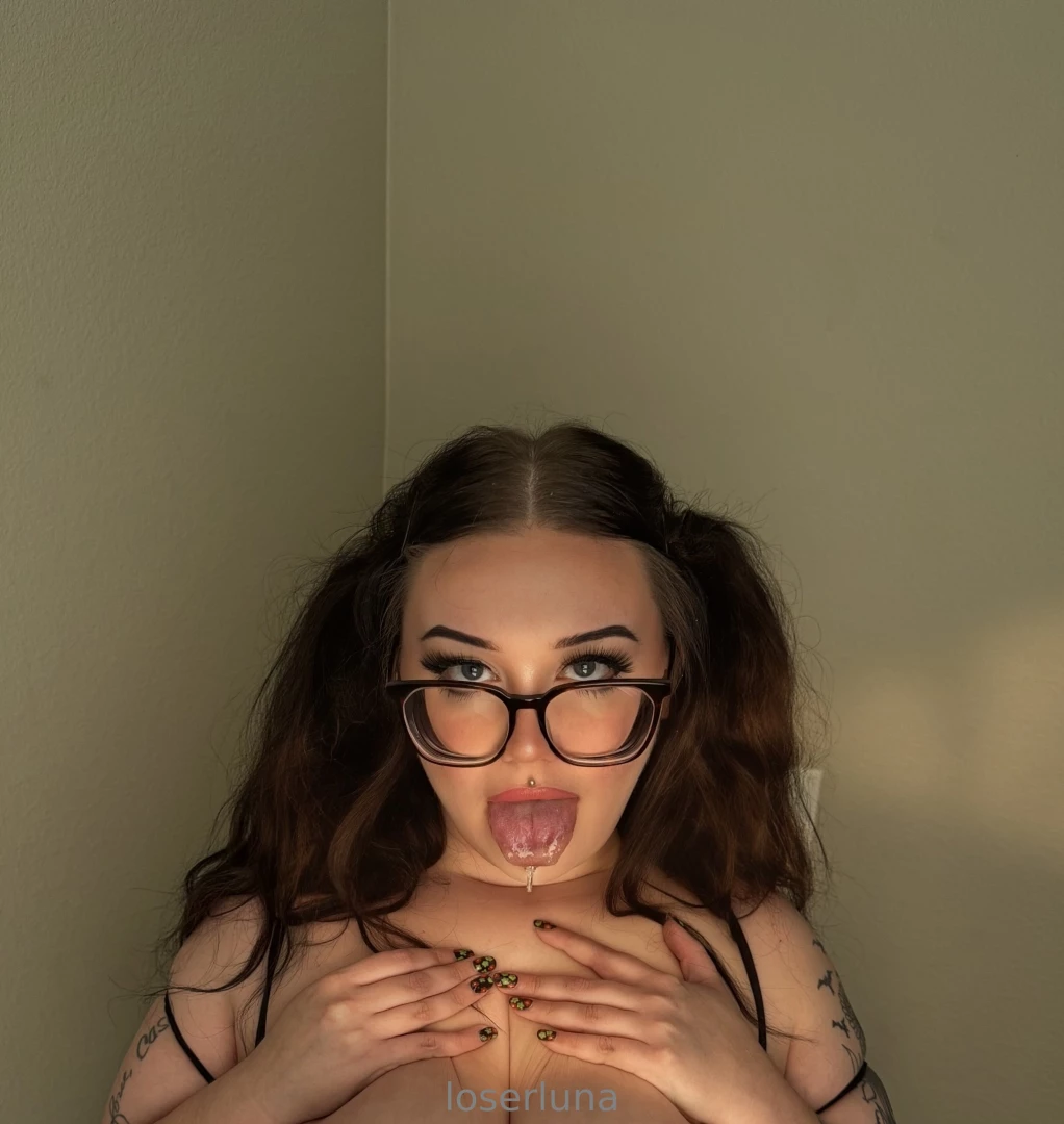 I ll be a good girl and show you daddy 