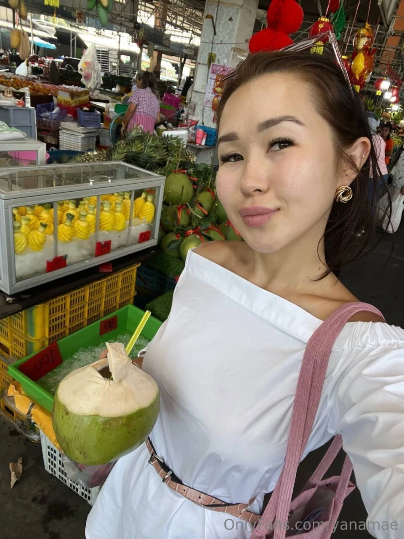 No matter how much i love coffee this fresh coconut juice will always 