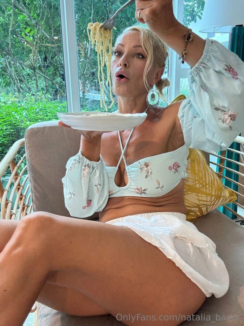 Who said food can t be seductive sun on my skin pasta in my hand and 