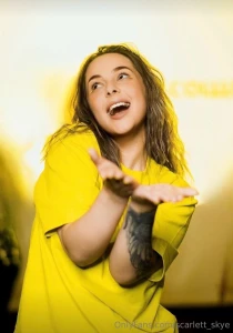 I give you happiness and a smile - from the bottom of my heart let