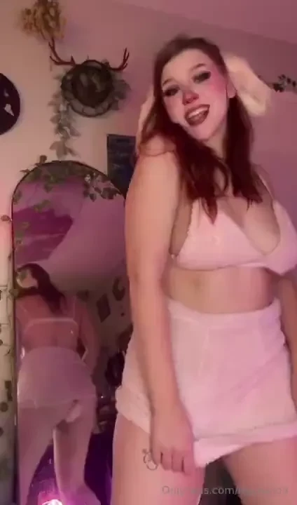 Another day another costume and of course i had to do one of my 