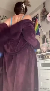 If you ve got it baby flaunt it