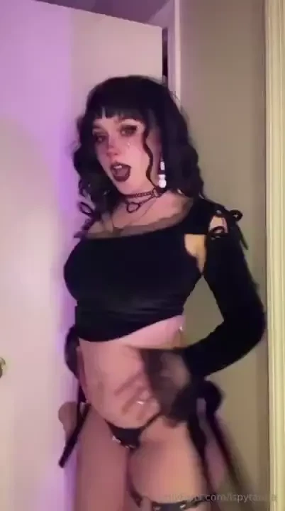 Using the door to get off in a dark sexy outfit lt 3 