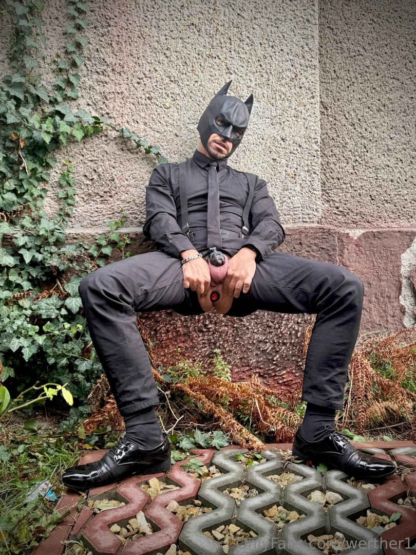 Halloween style locked and plugged and tea for the party part 1 