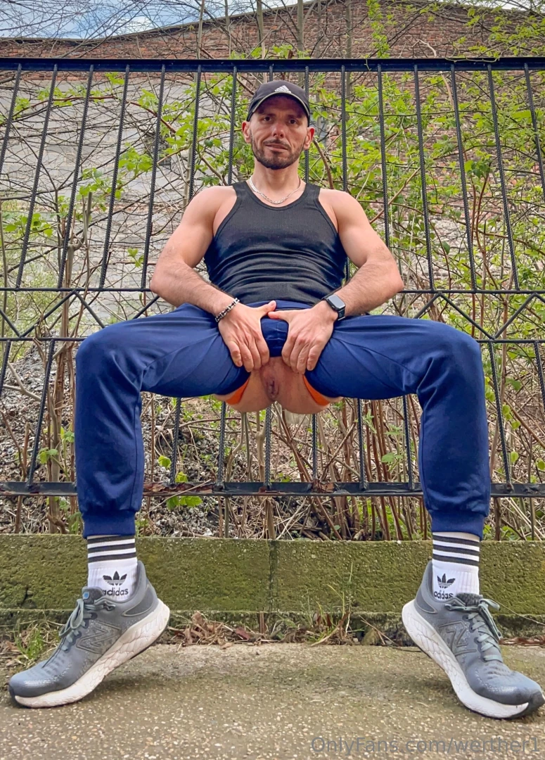 Ass exposure after jogging part 2 