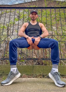 Ass exposure after jogging part 2