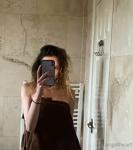 Woke up with bed head lt 3