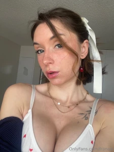 Do i look cute or sexy