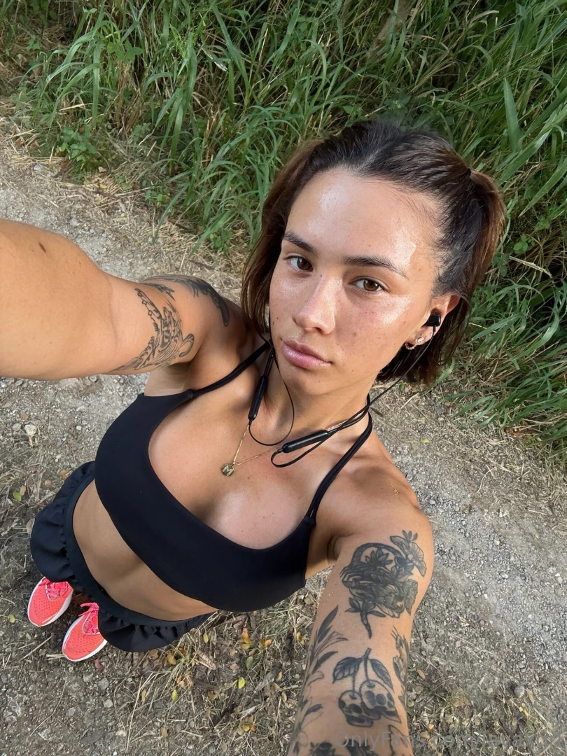 Morning runs in hawaii always hit different part 1 