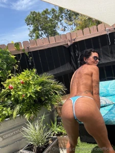 Would you let these cheeks sit on your face part 1