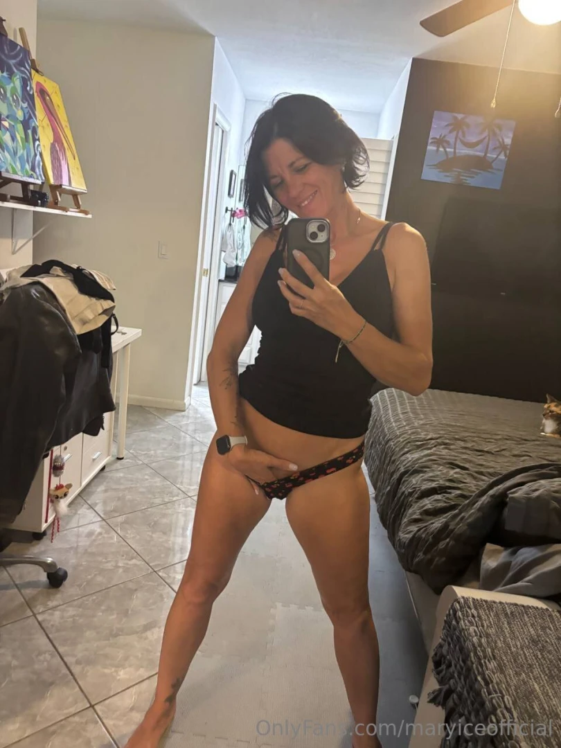 I m in the mood to tease and please let s make you explode ready to 