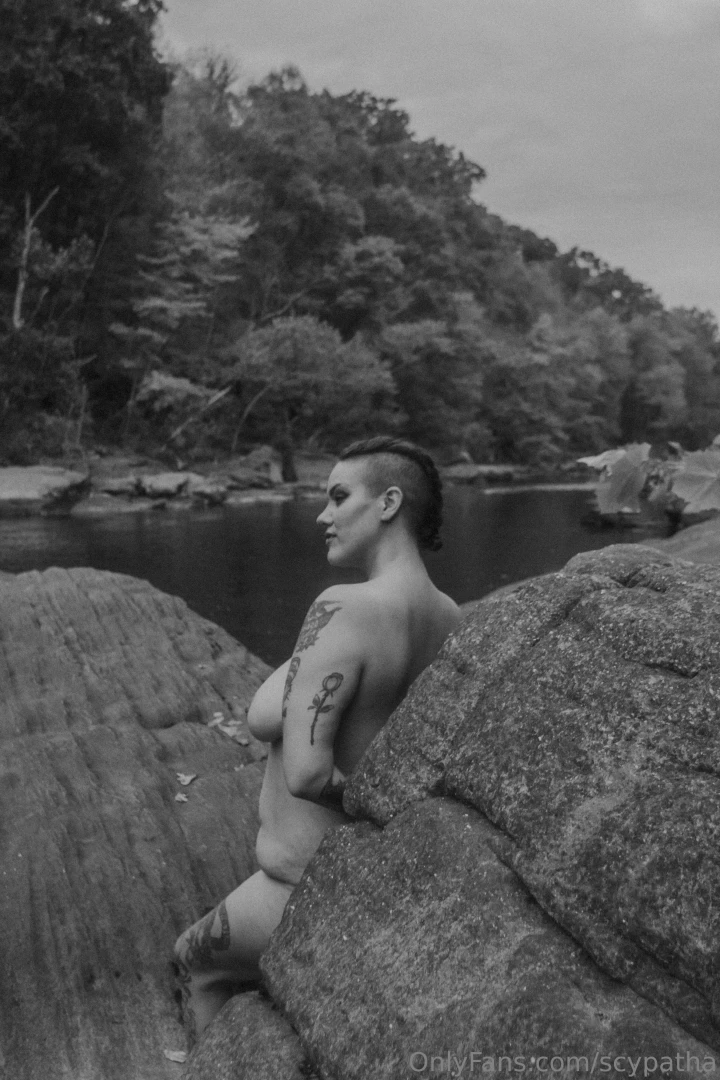 We love a good bnw photo part 6 