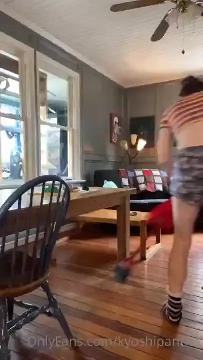 Trying to tempt you with my ass while i clean up 