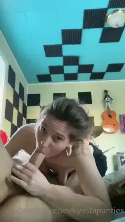 I had already been sucking cock for while before i hit record i look part 1 