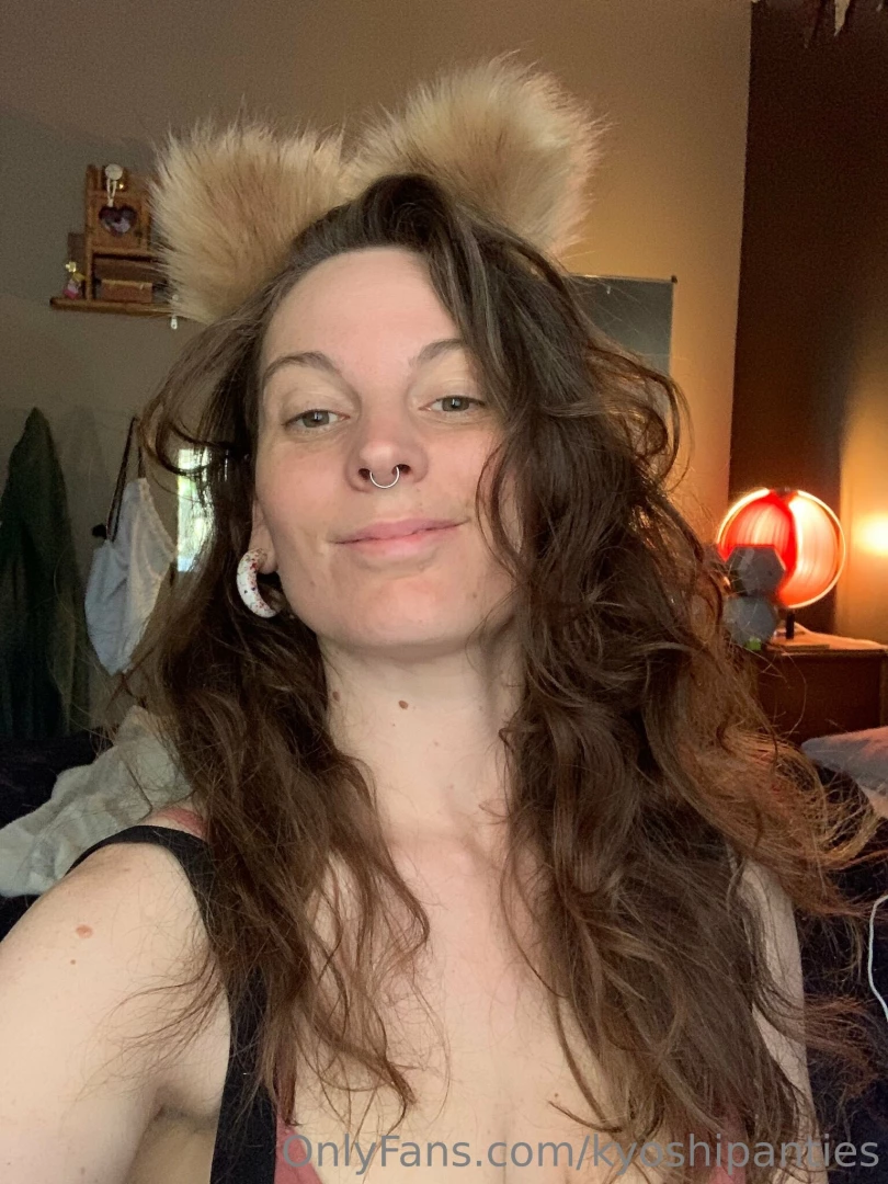 As much as i love being an elf and still have more footage of elf slut part 5 