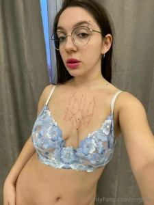 Oh yeah baby i m really hot right now help me cool it