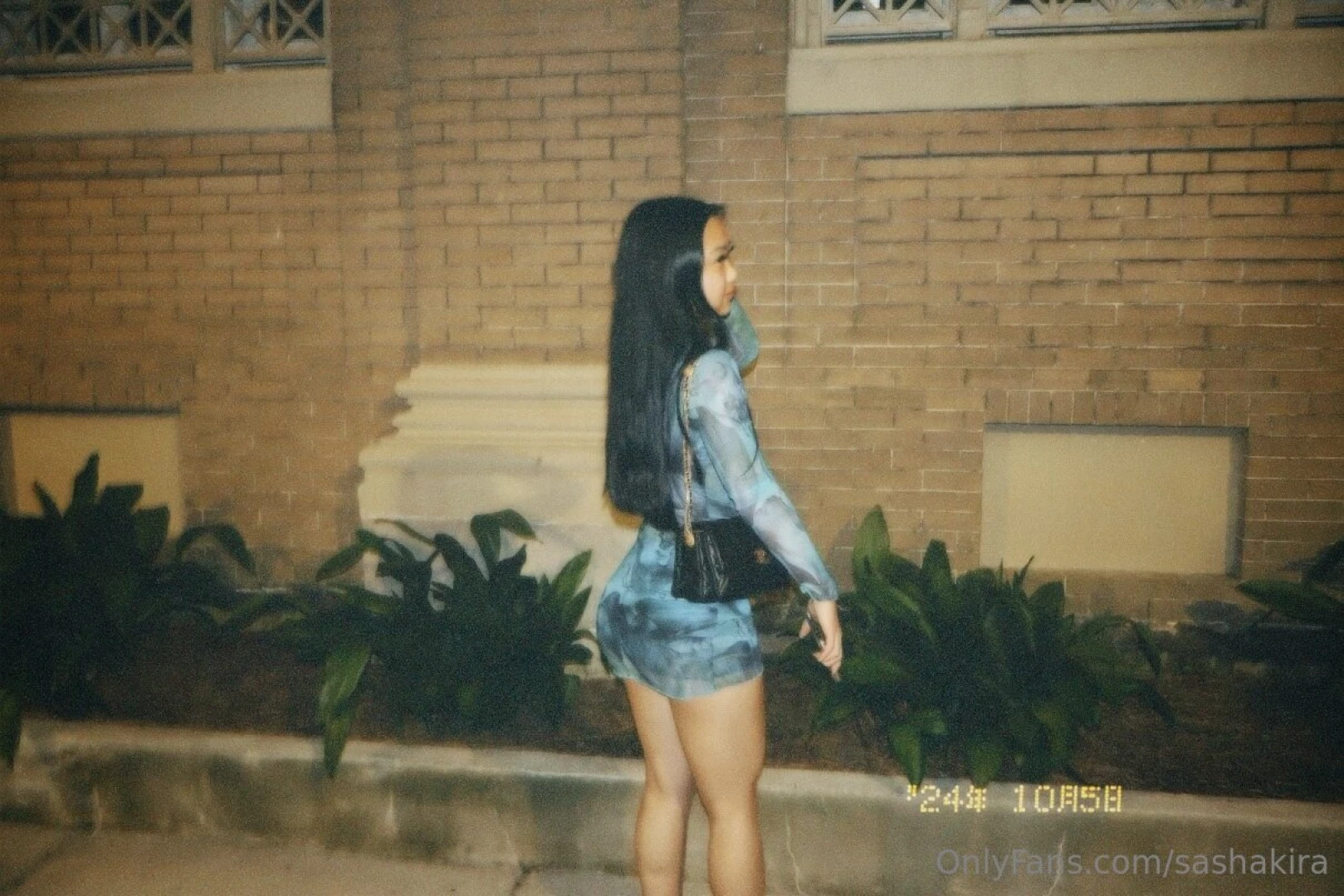 When i turn around i wannaa see youuu 
