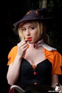 Trick or treat with radiantkitsune