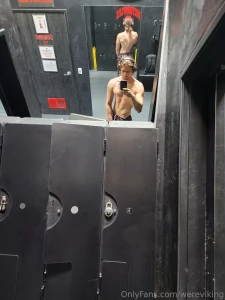 Not dead just not in the mood to create fir this site atm if i m ever