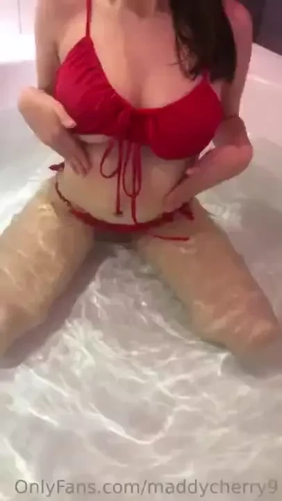 Little cherries come see me how water falls on my whole body latina 